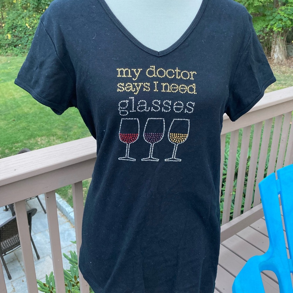 Chris’s Stuff black wine glass shirt